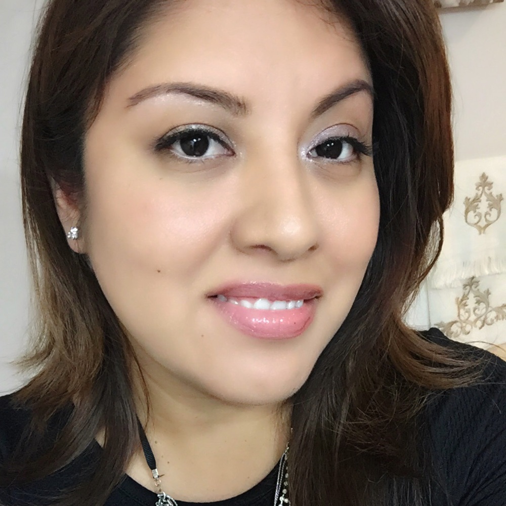 Meet your Posher, Cristina